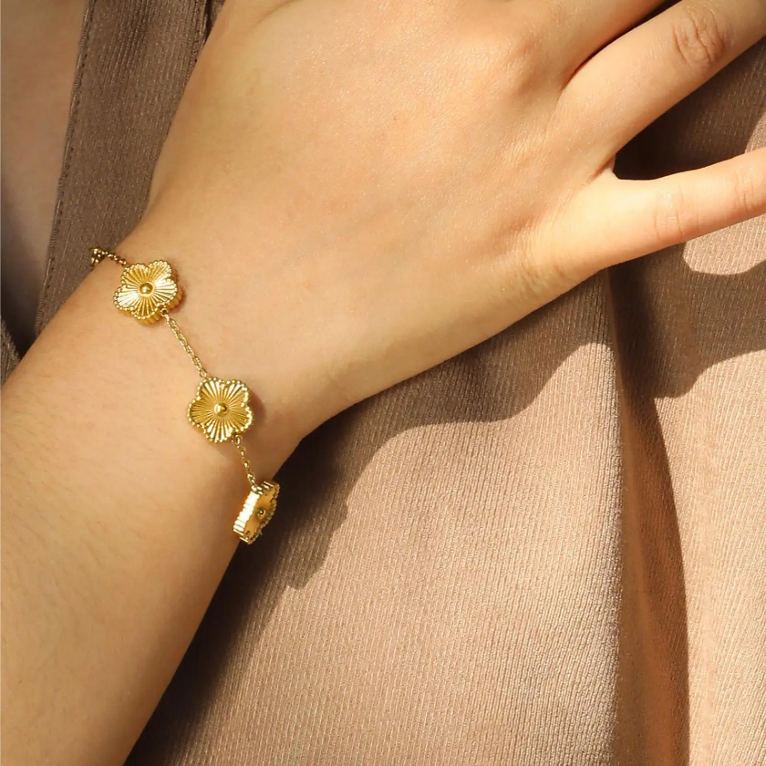Verdant Clover Charm Bracelet