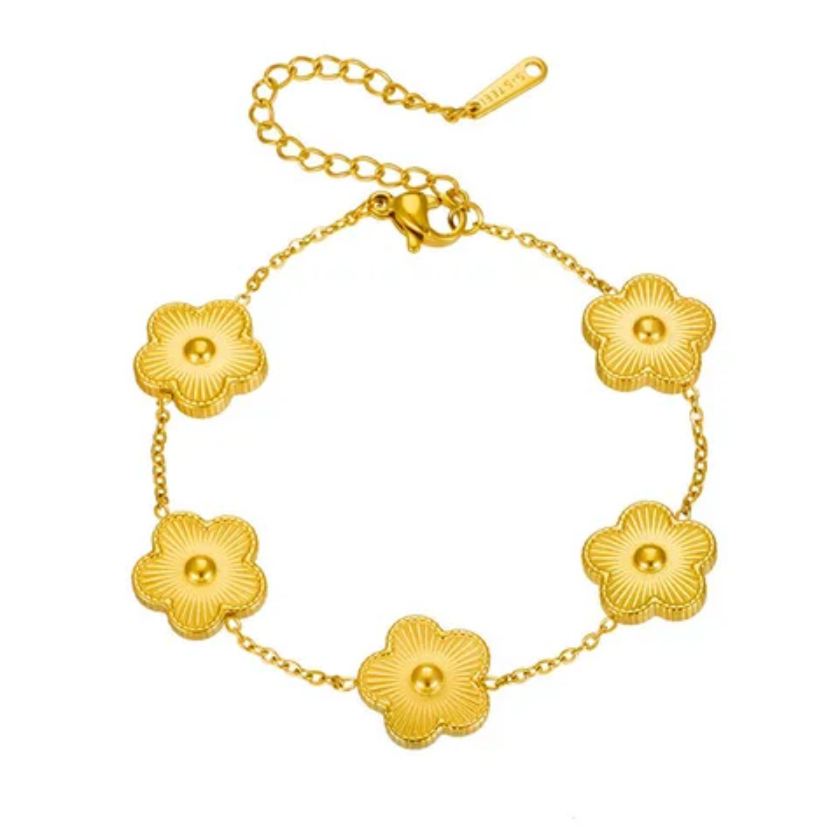 Verdant Clover Charm Bracelet
