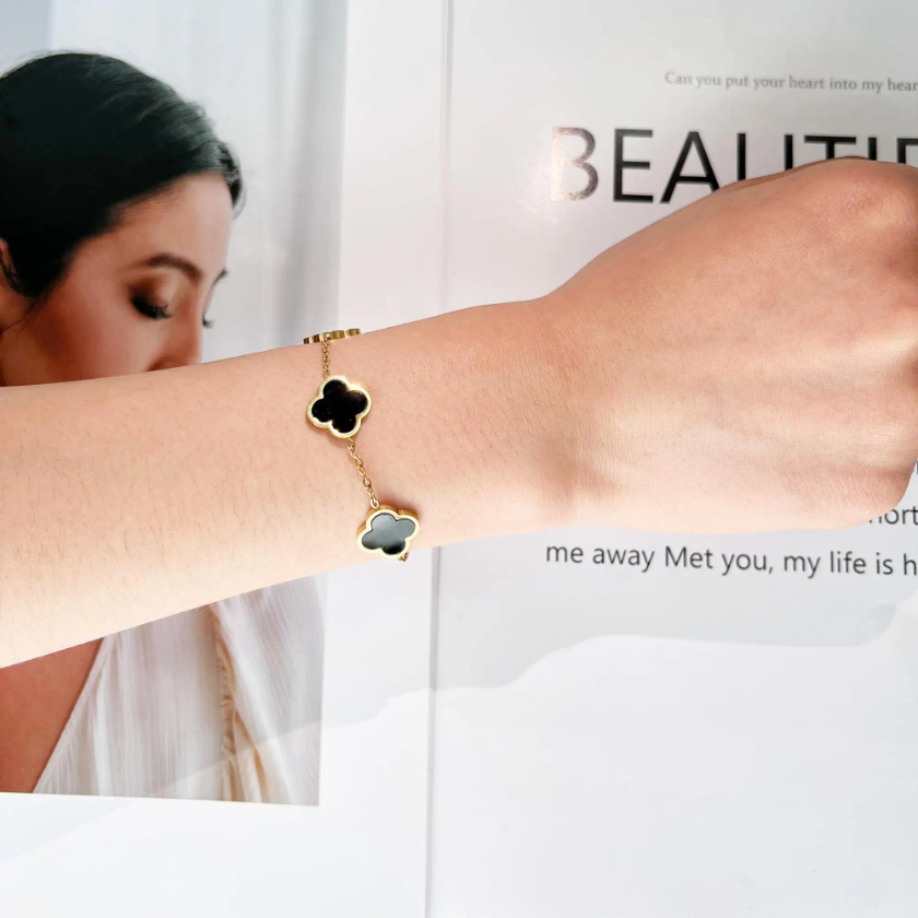 Midnight Clover Gold Bracelet