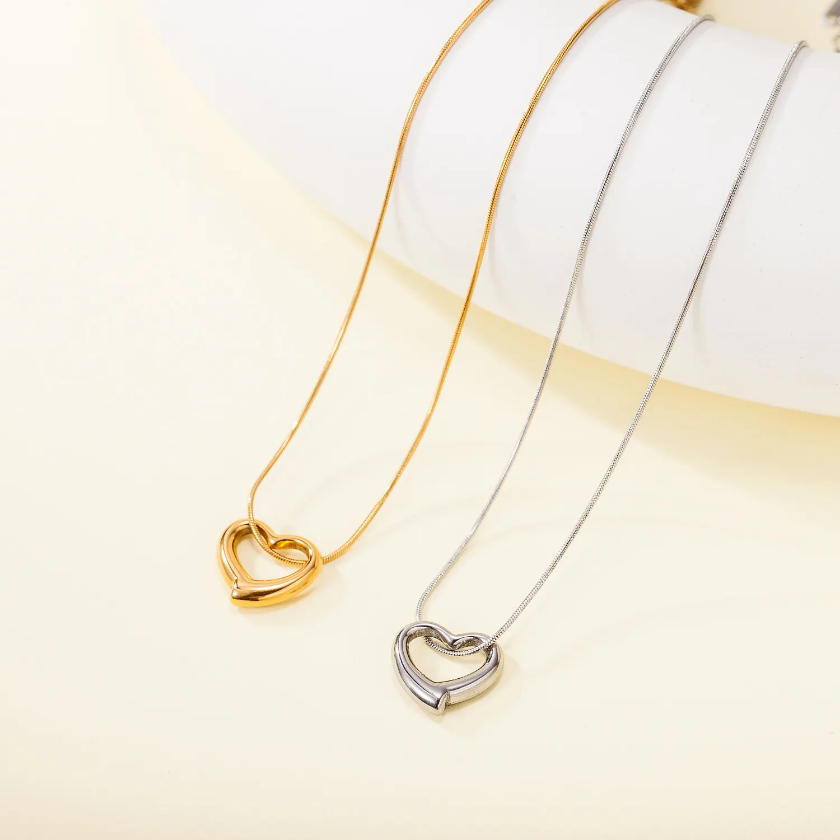 Open Heart Glow Necklace