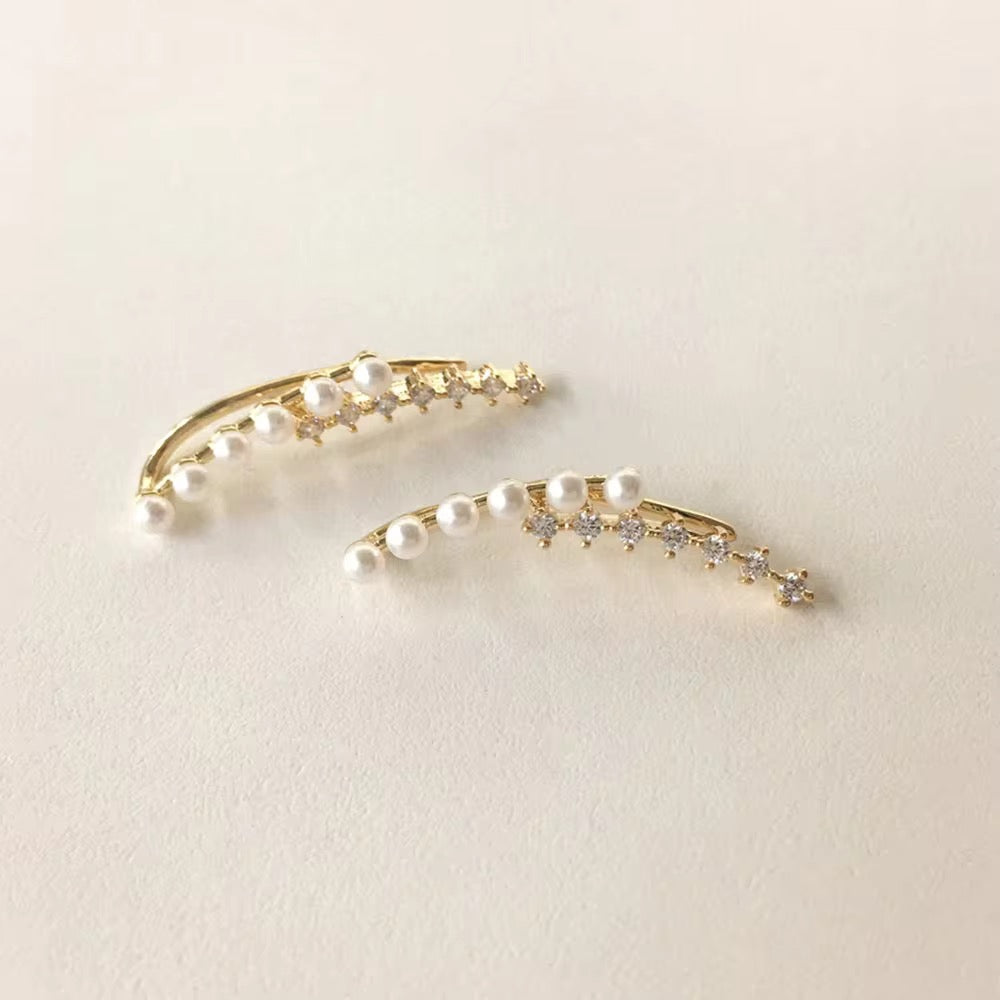 Pearl and Stone Golden Earcuffs
