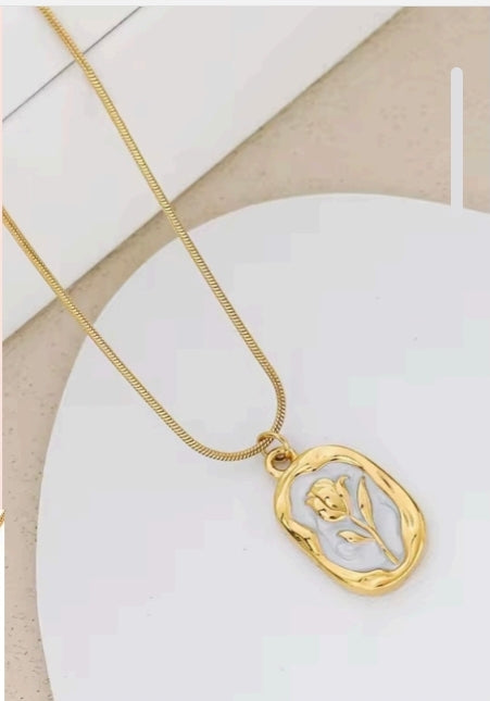 Blooming Grace Pendant Necklace