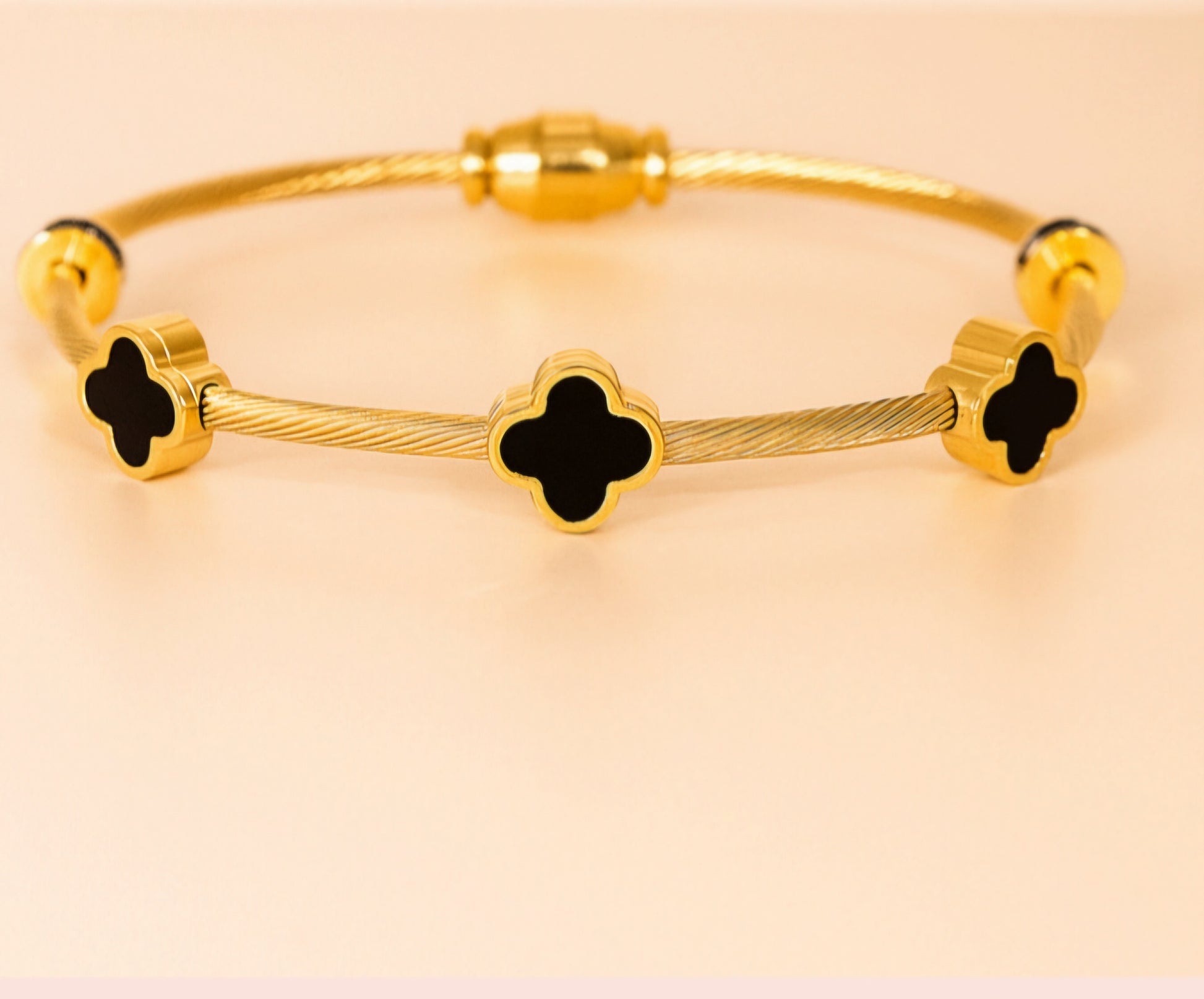 Midnight Clover Cable Bracelet