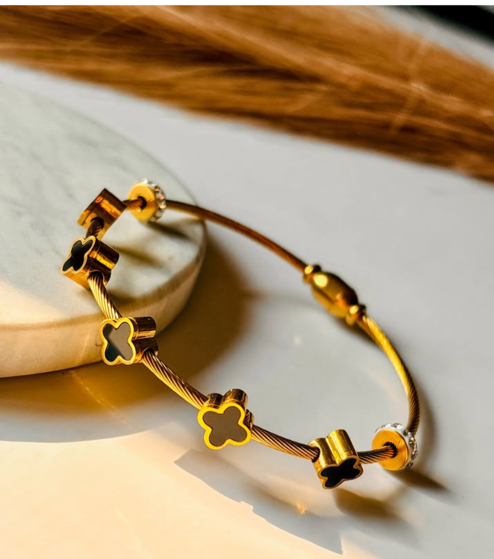 Midnight Clover Cable Bracelet