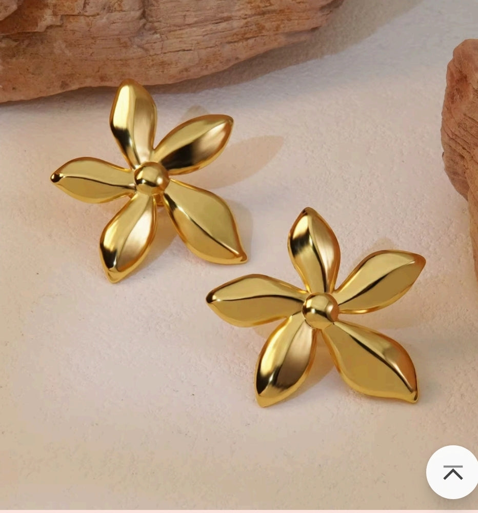 Golden Bloom Stud Earrings